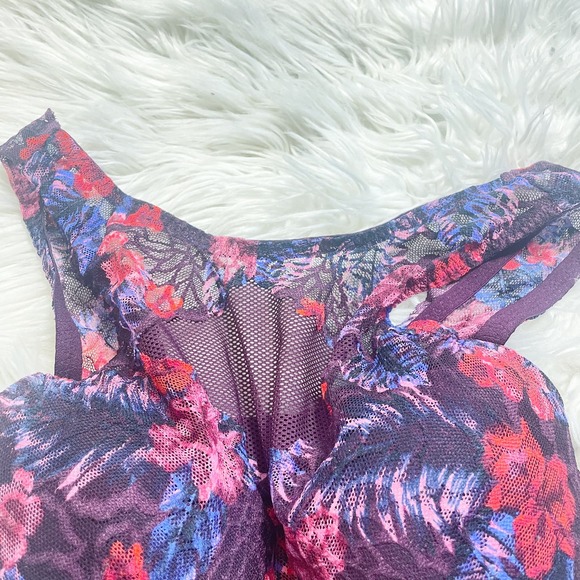 PINK Victoria's Secret Floral Lace High-Neck Push-Up Bralette Size Small - Picture 7 of 8